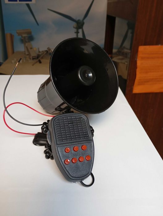 Buzina de 50 watts com 7 sons de sirenes e microfone