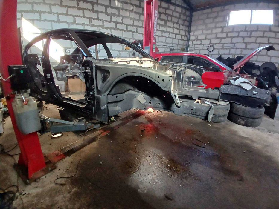 Dodge Charger Чарджер Разборка  Комплект четверть чверть Передня Поріг