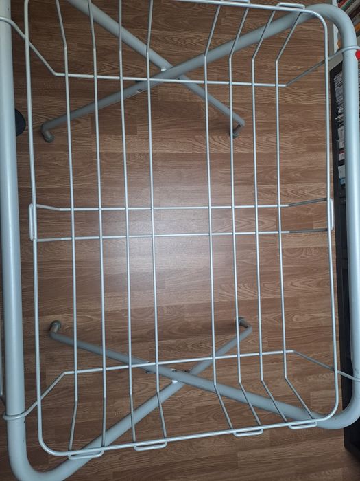Banheira de bebé com suporte dobrável – como nova