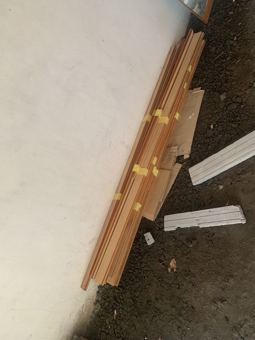 Продам між кімнатні двері з масиву