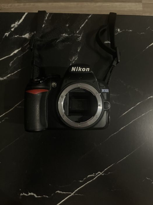 Aparat Nikon D3100