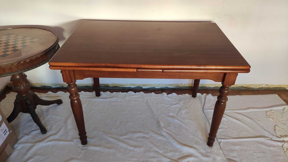 Mesa de Jantar extensível - Madeira Maçica