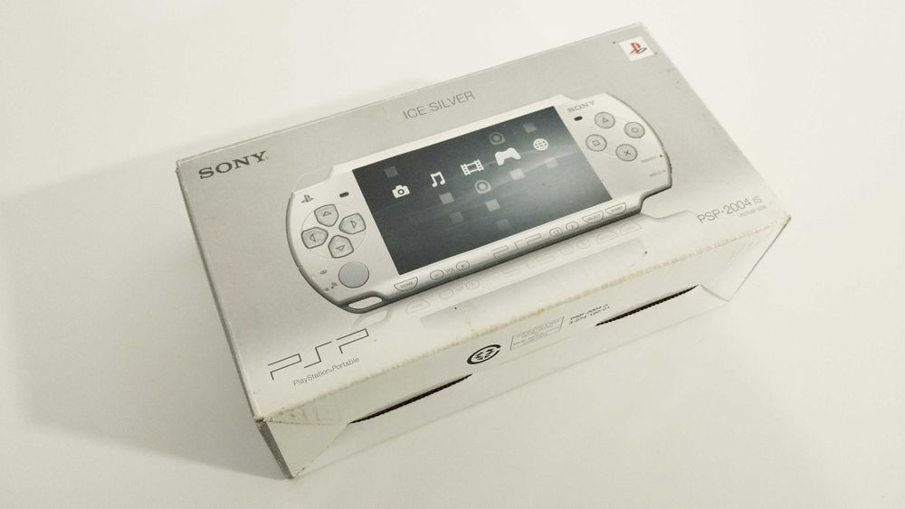 Consola PSP 2004 Ice Silver - Na caixa com Manuais