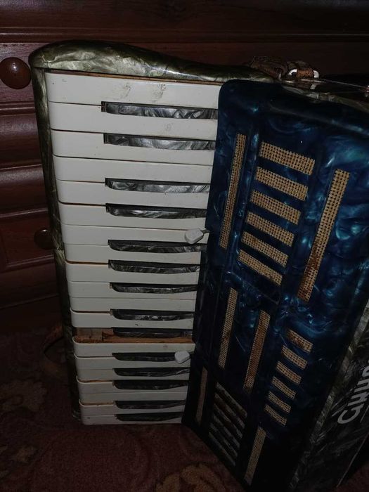Продам акордеон аккорд