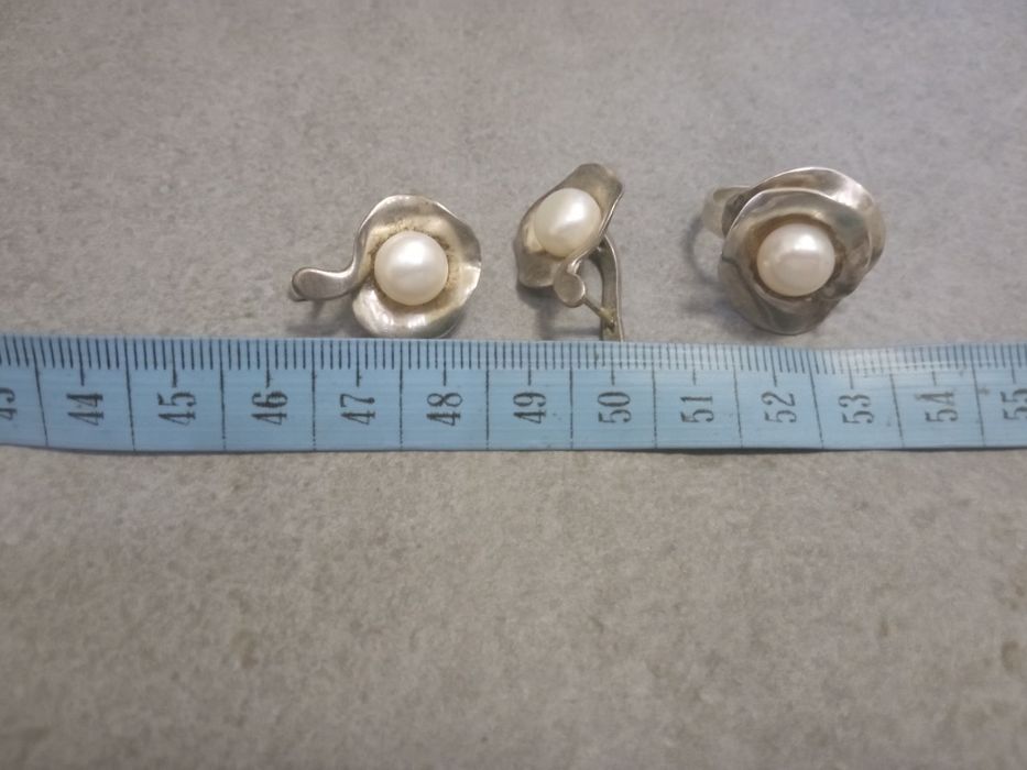 16гр Каблучка 17.0, сережки з натуральними перлами