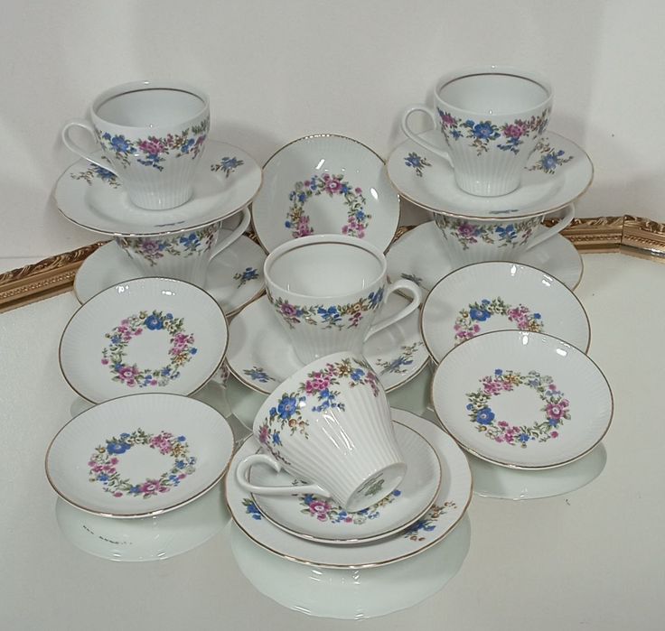 Продам чайный сервиз ГДР