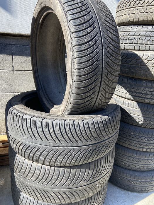 Продам комплект зимових шин. (4шт) Бренд MISHELIN, 2022 рік, 235/45 R18