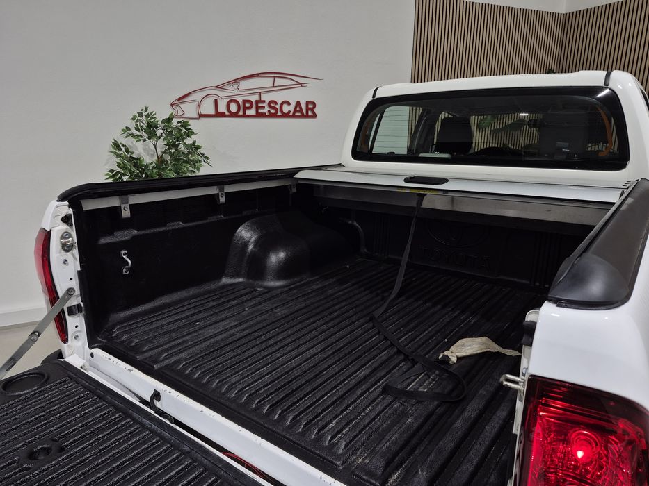 Toyota Hilux 2.4D-4D 4x4 | GARANTIA | NACIONAL - 3 LUG - 2020