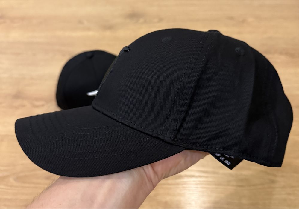 Кепка Trussardi Розпродаж Оригінал