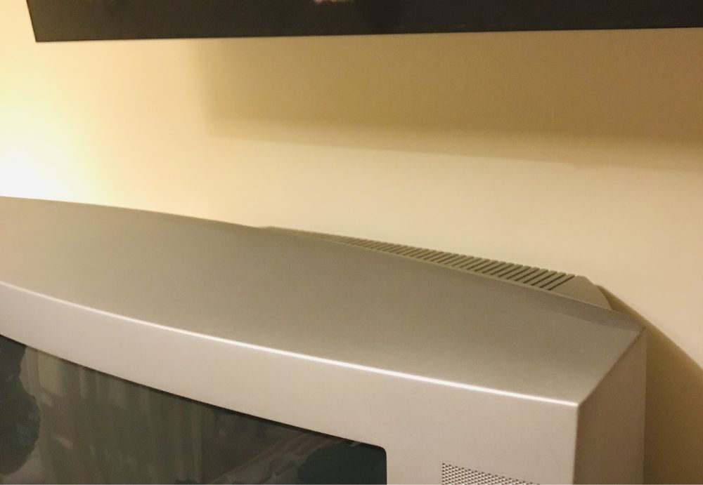 Televisão de 27 polegadas