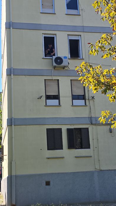 Técnico de ar condicionado quente e frio