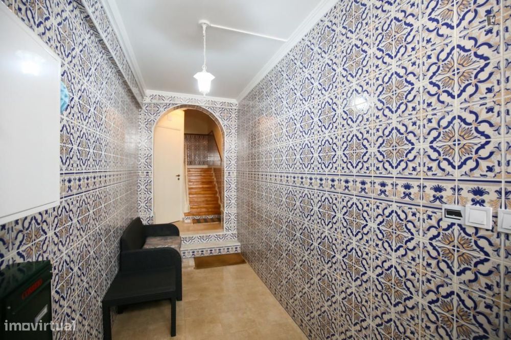 Quarto - localizado em São Bento Lisbon