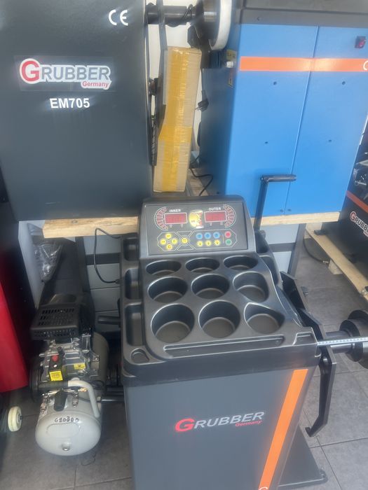 Wyważarka do kół  kompresor i montażownica do opon