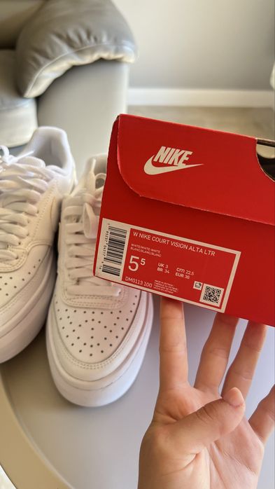 Білі кросівки Nike жіночі. Оригінал! Модель: DM0113-100