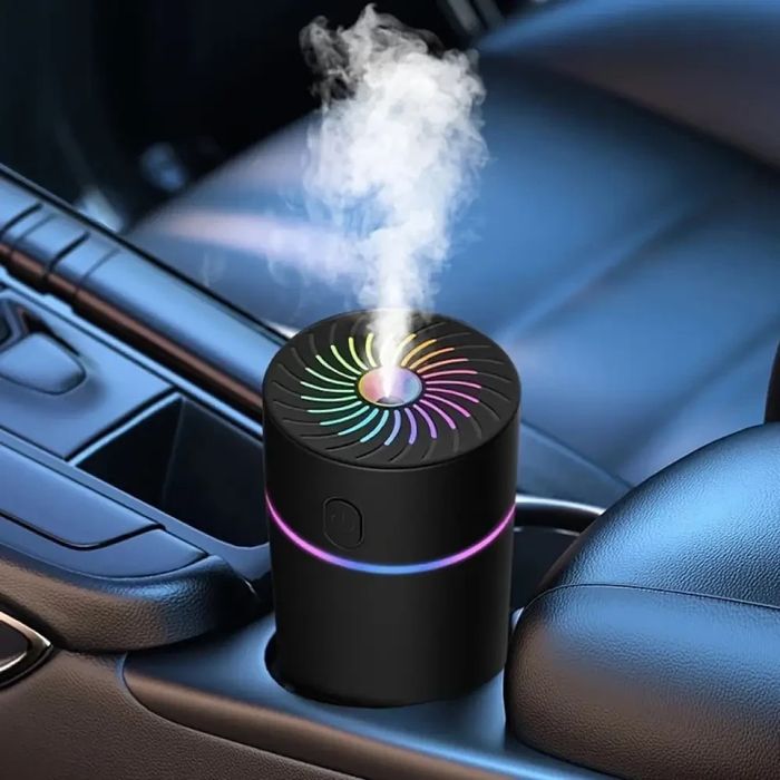 Автомобільний зволожувач повітря з LED підсвіткою | USB аромадифузор в авто