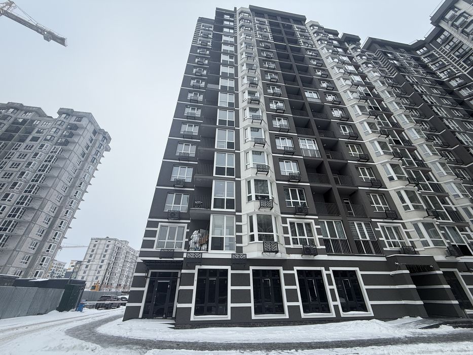 Здам приміщення в ЖК Гранд Бурже. 2 входи: на вулицю і у двір. 28кВт