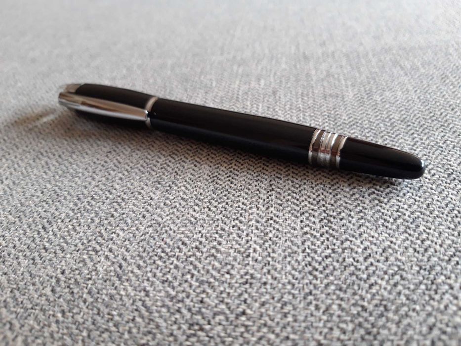 Caneta de tinta permanente MONTBLANC