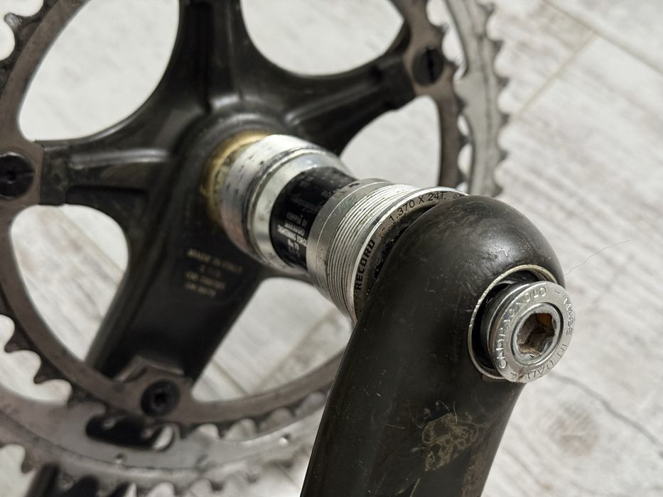 FC4	Korba Campagnolo Record 10s karbonowa na kwadrat + suport