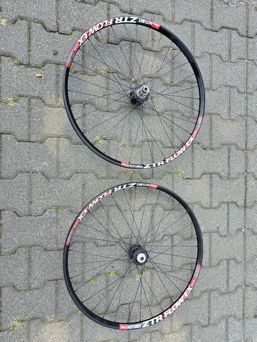 Koła 27,5 ZTR Flow EX na piastach Chris King
