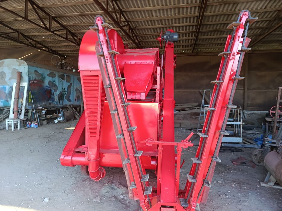 Продам зерноочистну машину овс25