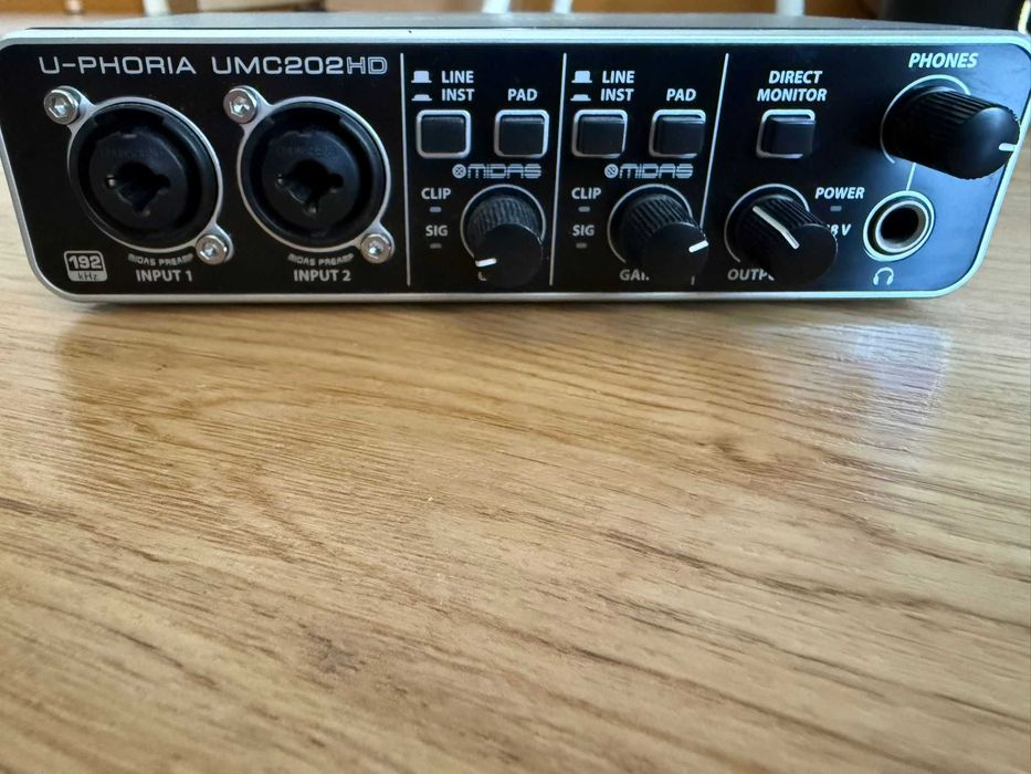 Audio Interface Behringer U-Phoria UMC202HD