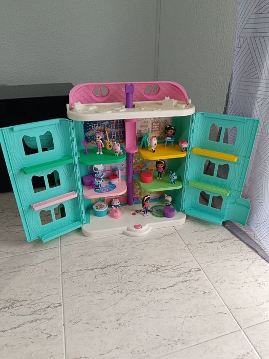 Casa da Gabby Gata (Gabby’s Dollhouse) + Acessórios