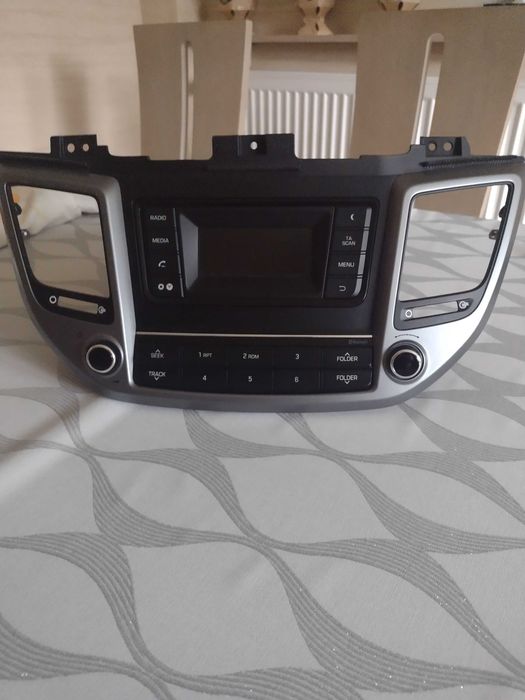 Radio samochodowe fabryczne Hyundai Tucson 3