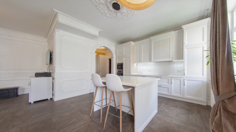 Квартира вул. Гончара,47б Золоті Ворота Інвертор на 16квт