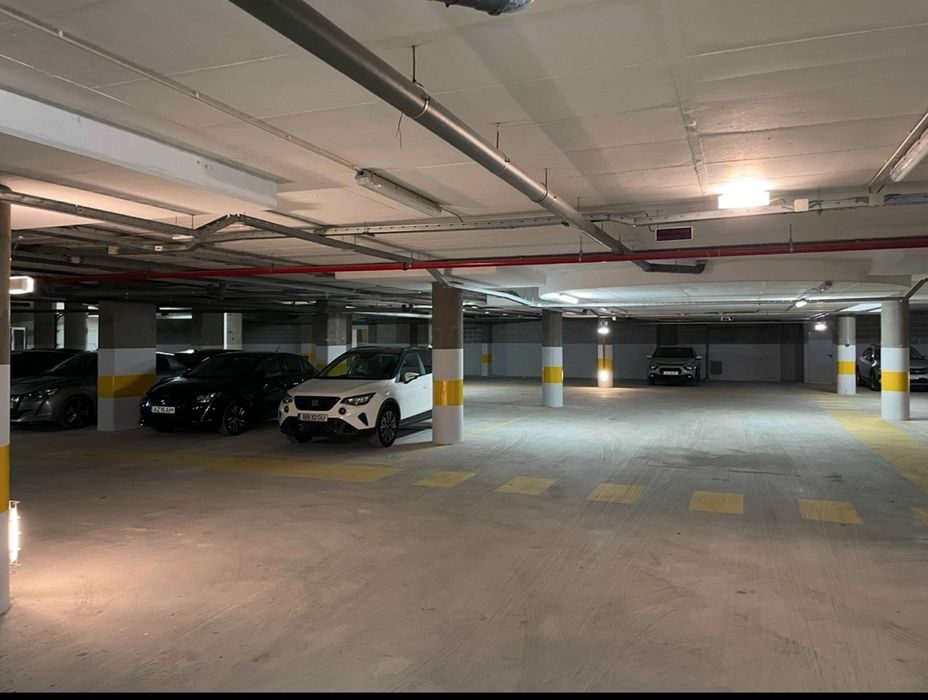 TROFA centro Arrenda-se Lugares de Garagem