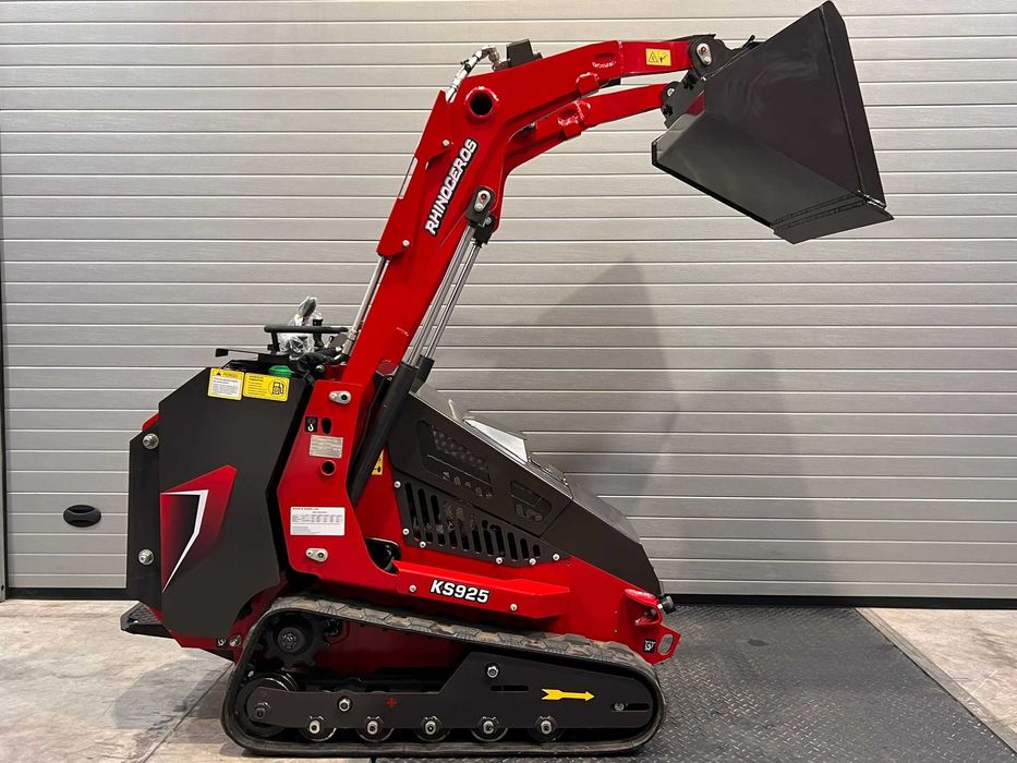 Mini Carregadora  RHINOCEROS KS925 Kubota