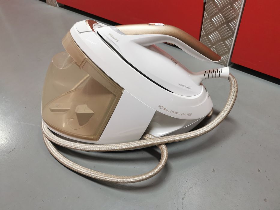 Żelazko z generatorem pary Philips PerfectCare PSG8040