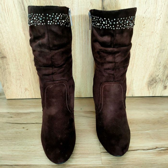 Botas imitação camurça