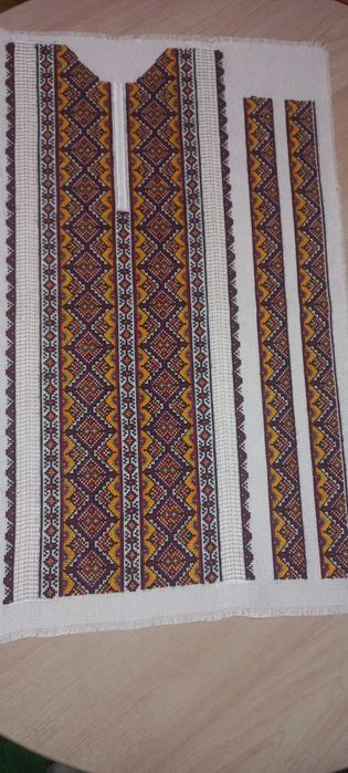 Вставки до чоловічих вишиванок.