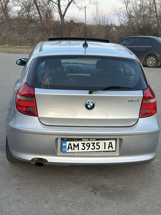 Продам BMW 1 серії в гарному стані привезена з німечини