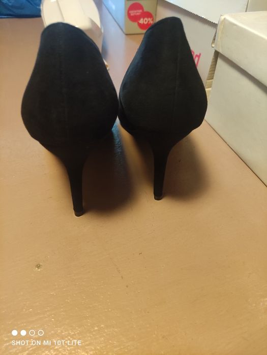Czarne nowe szpilki 41