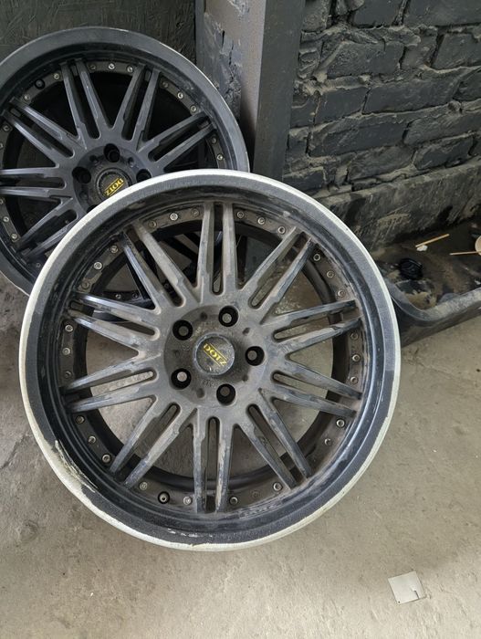 Оригінальні диски R19 DOTZ