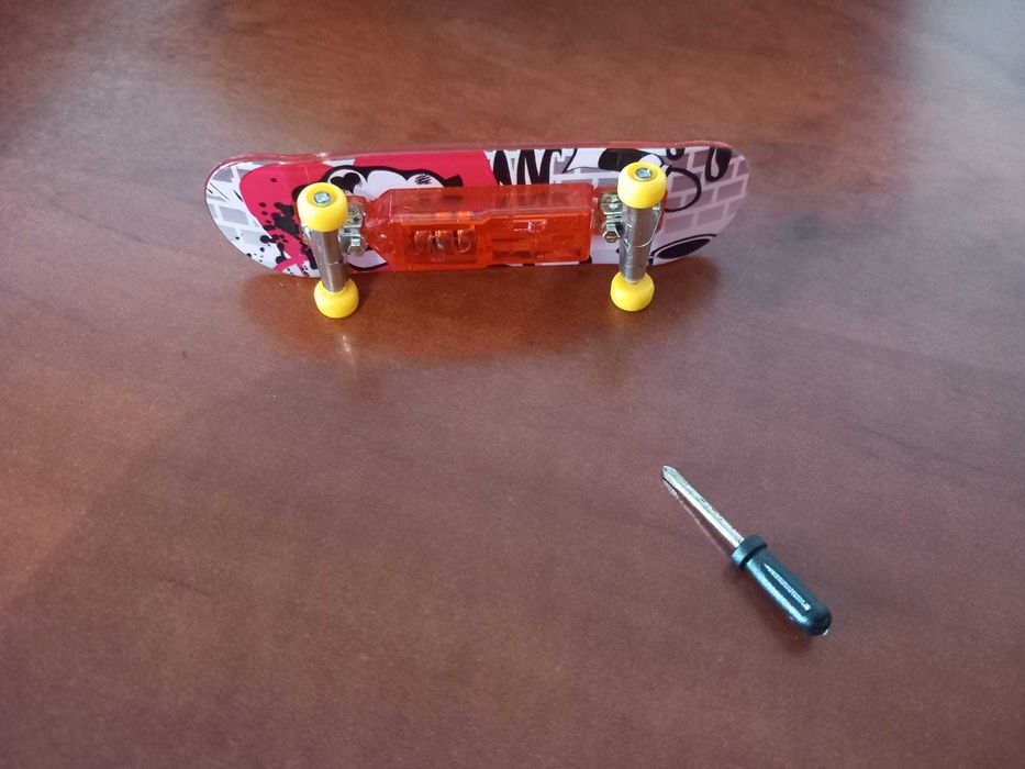 Finger Skate luminoso
