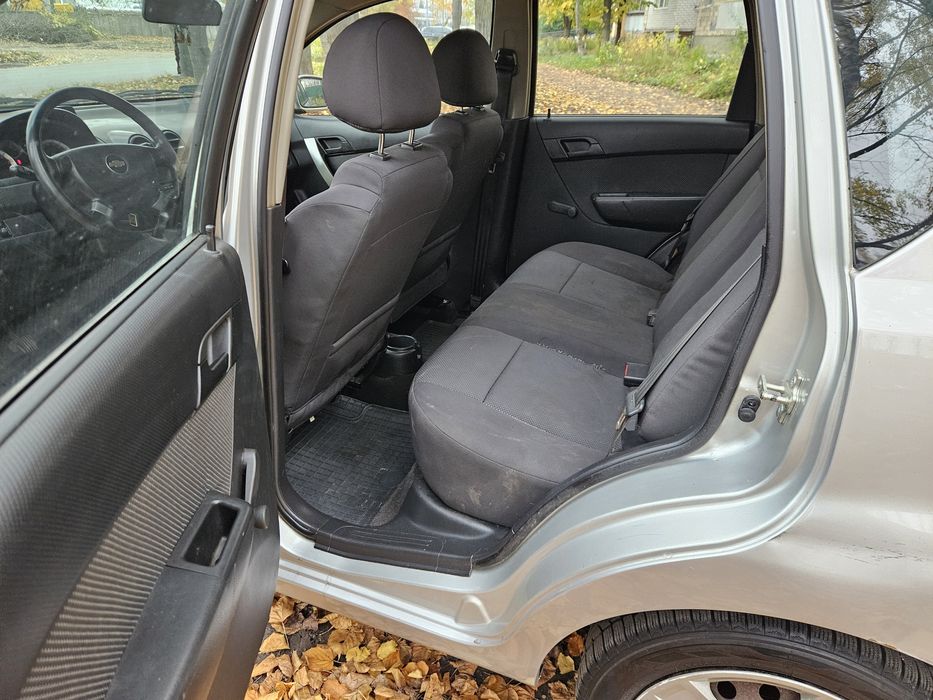 Chevrolet Aveo 2009 рік 1.2 бензин для військових