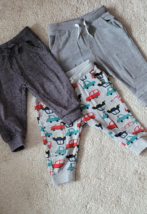 Zestaw ubran chłopięcych