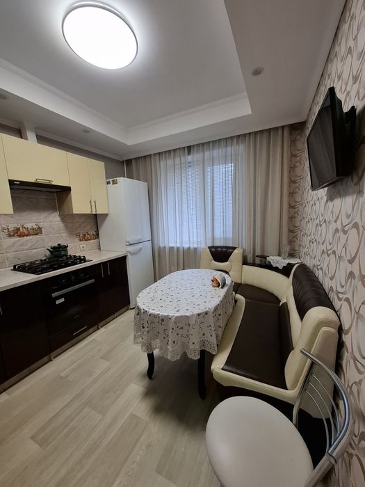 Продам 4х кім по вул.Дорошенко Хортицький р-н Можливо Сертифікат