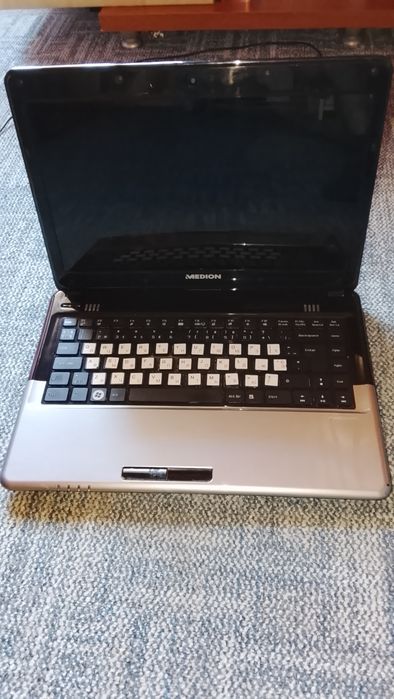 Medion akoya E4212
