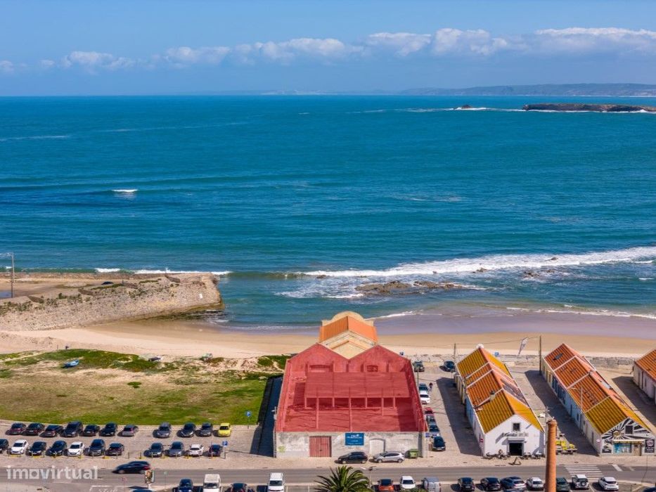 Edificio na 1ª linha de praia excelente para investimento