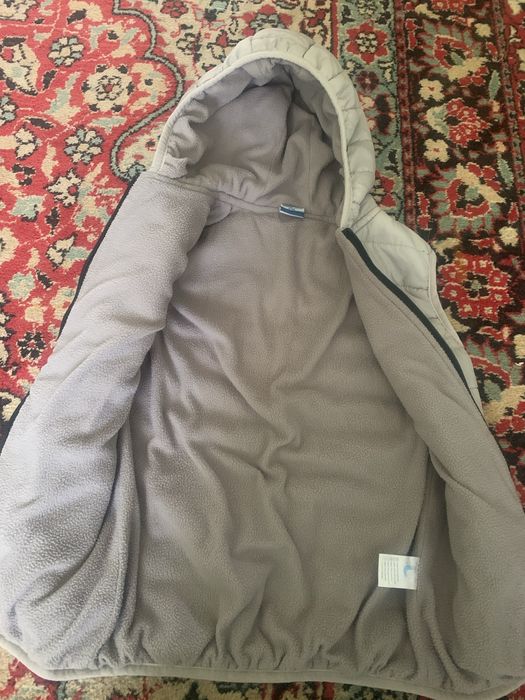 Продам жилетку в хорошому стані