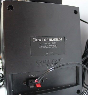 Conjunto CREATIVE Desktop Theater 5.1 DTT2500 Digital