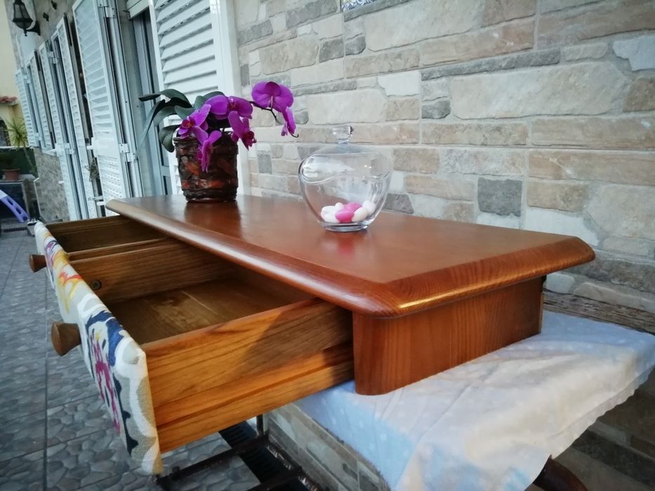 Credencia de Fixar Na Parede Nova Com Gavetas Muito Bonita