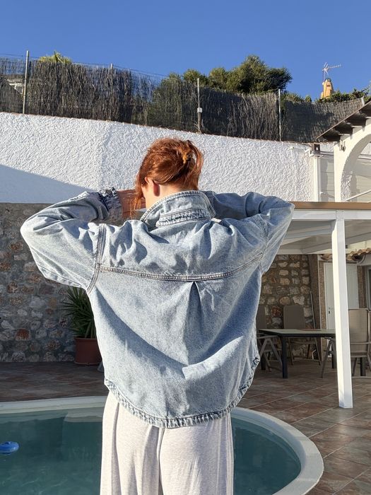 Джинсова куртка Zara. (Підійде на S/M)