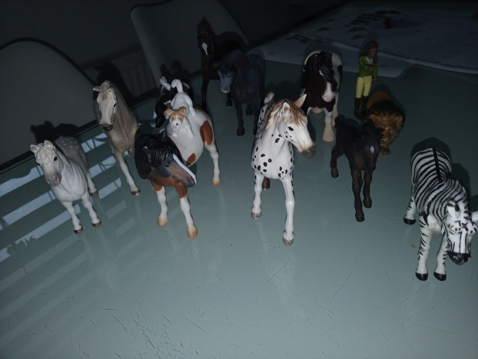Figurki Schleich konie, 12 sztuk, zebra, lew. Mega pakiet .Gratis pude
