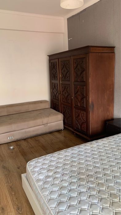 Quarto para alugar na baixa da banheira