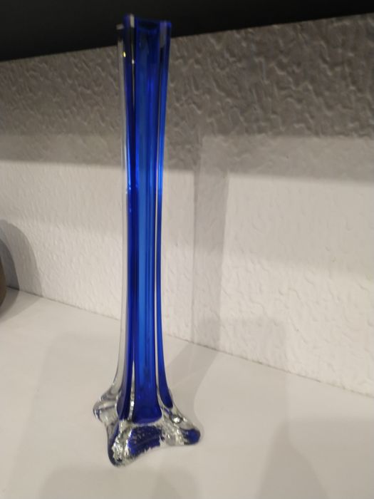 Jarra solitário azul