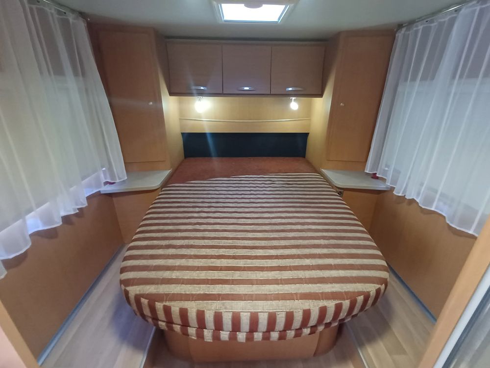 Challenger Genesis Cama central